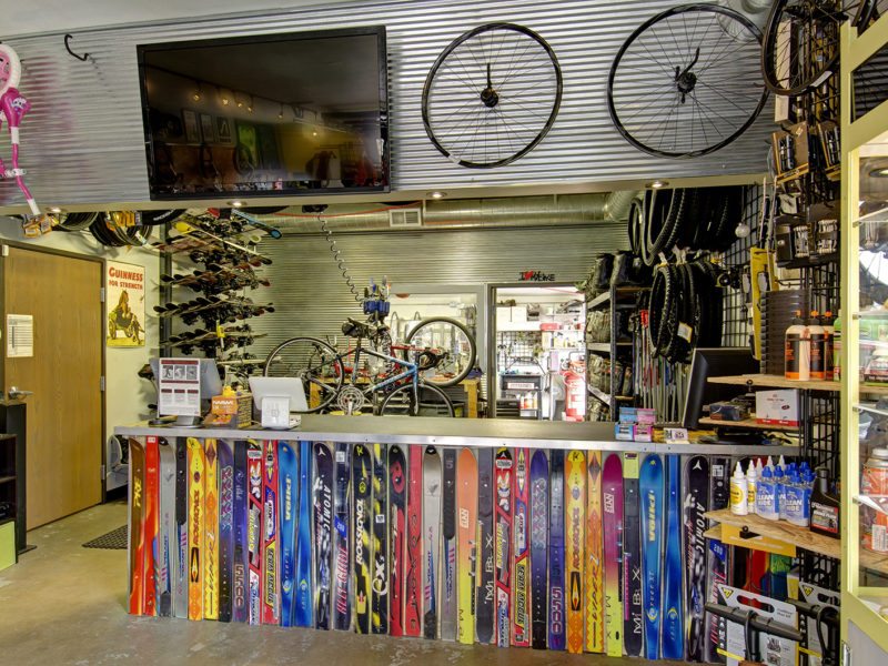 Bike and Ski Store – Castle Rock